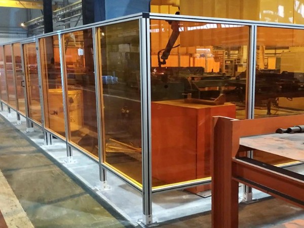 車間器械護欄網有必要安裝么？