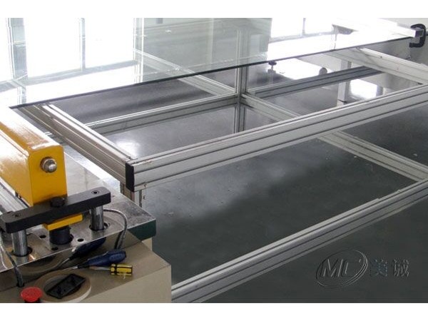 工業(yè)鋁型材工作臺(tái)如何選型？