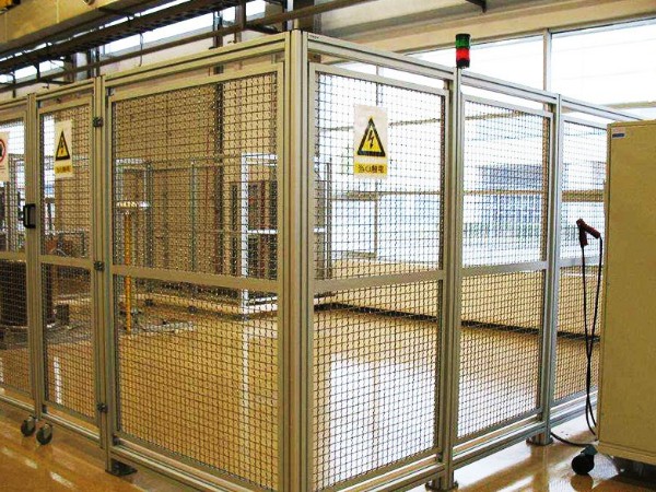 如何選擇鋁型材工業圍欄